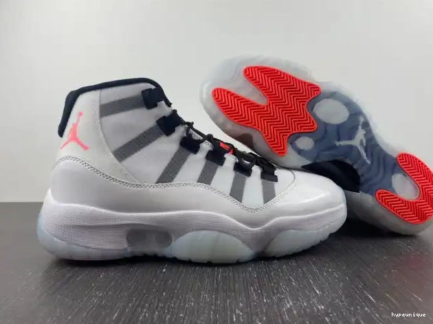 HYPE Jordan (CN Plug) DD3522-100 11 White Air Adapt 0418